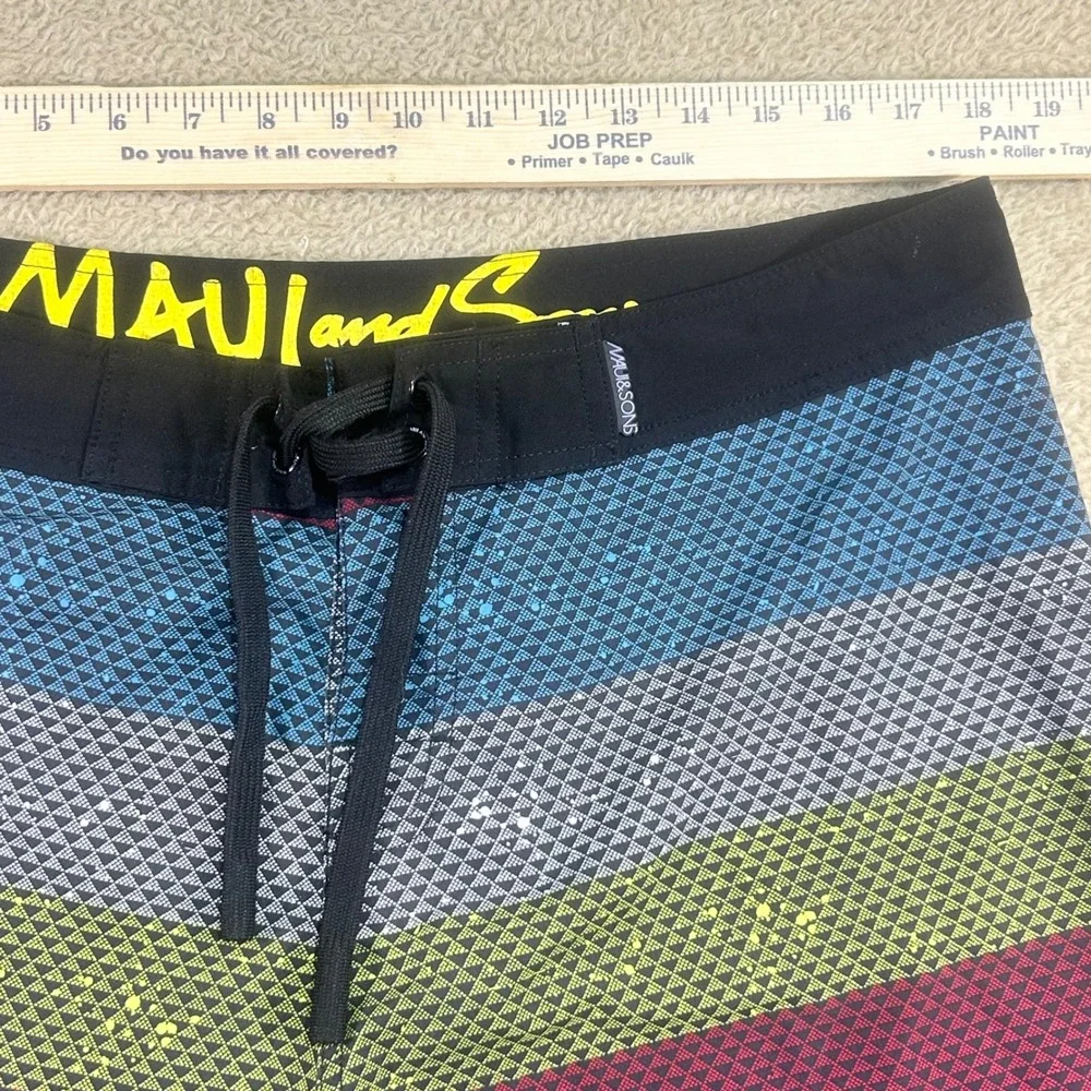 Maui and Sons Mens Swim Trunks Board Shorts 36 Multicolor Striped 4 Way Stretch‎